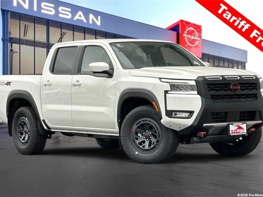2025 Nissan Frontier PRO-4X photo 1