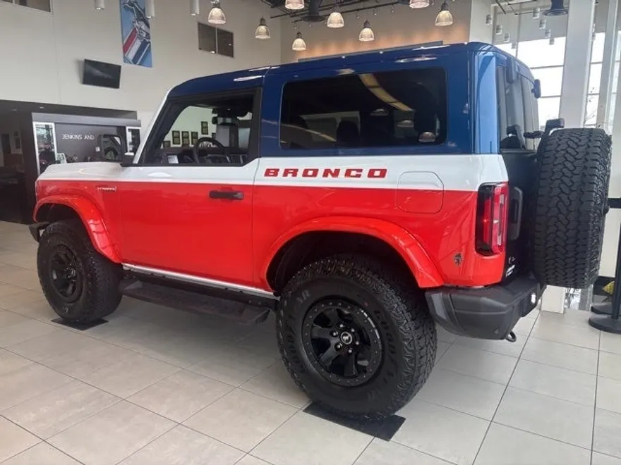 2025 Ford Bronco First Edition photo 1