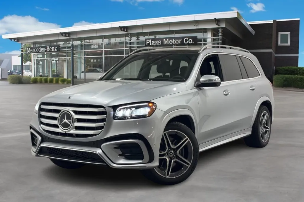 2025 Mercedes Benz GLS 450 4MATIC photo 1