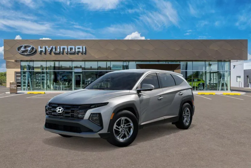 2026 Hyundai Tucson SE photo 1