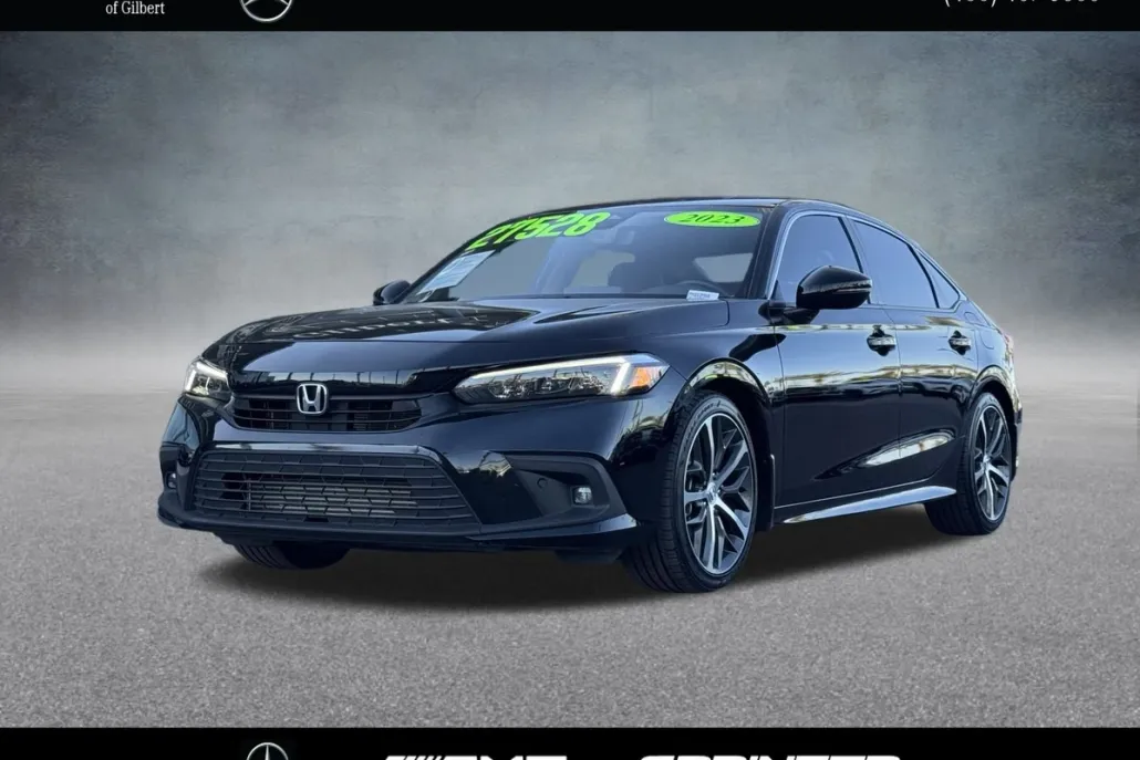 2023 Honda Civic Touring photo 1