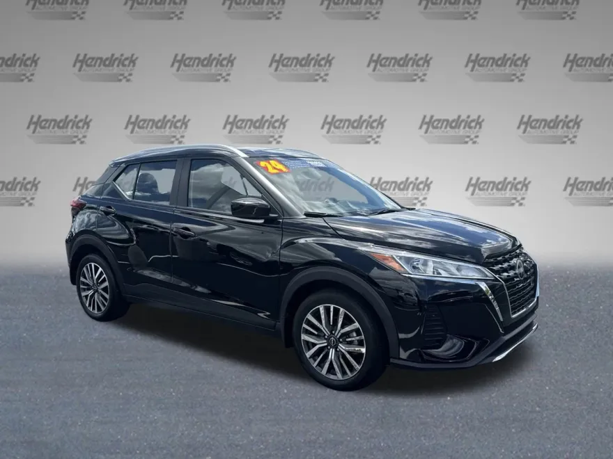 2024 Nissan Kicks SV photo 1
