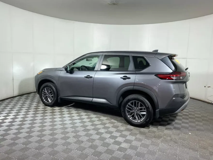 2022 Nissan Rogue S photo 1