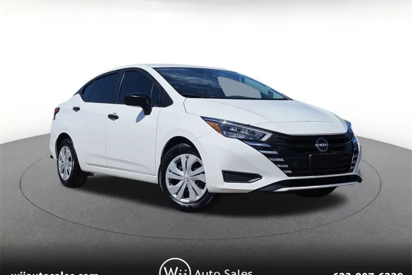 2025 Nissan Versa 1.6 S photo 1