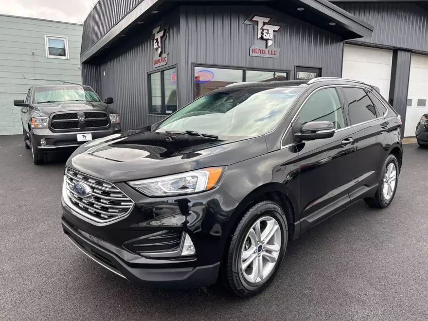 2020 Ford Edge SEL photo 1