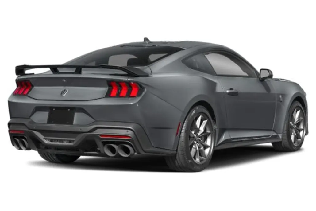2025 Ford Mustang Dark Horse photo 1