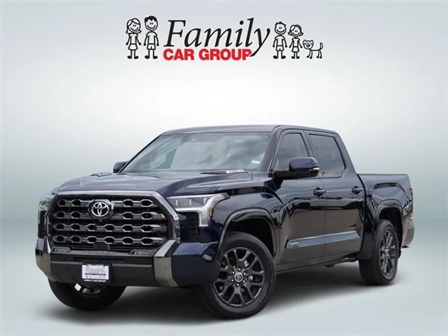 2022 Toyota Tundra Platinum photo 1