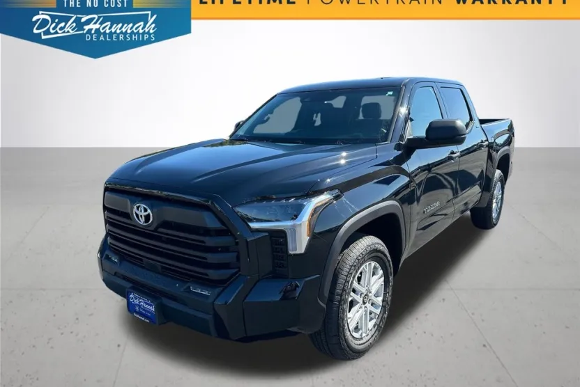 2026 Toyota Tundra SR5 CrewMax photo 1