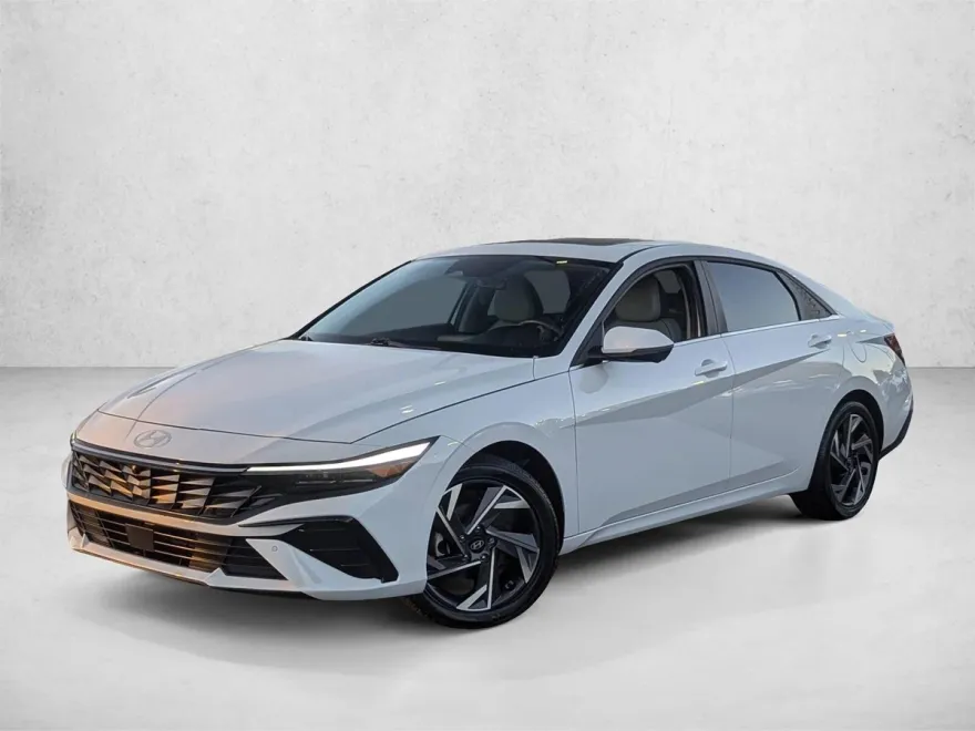 2024 Hyundai Elantra Limited photo 1