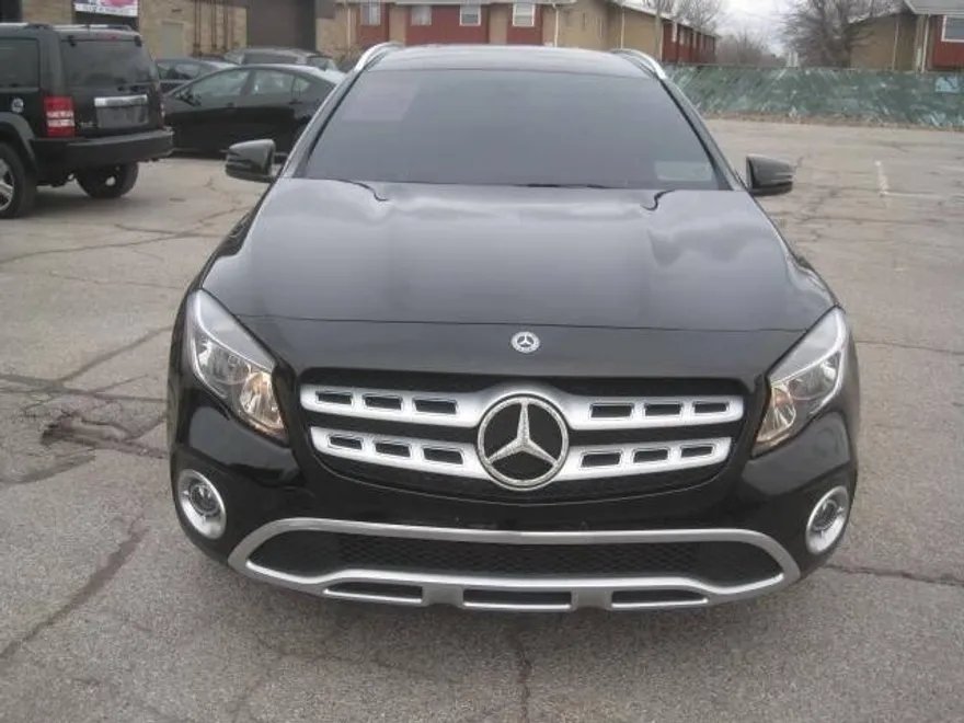 2019 Mercedes Benz GLA 250 4MATIC photo 1