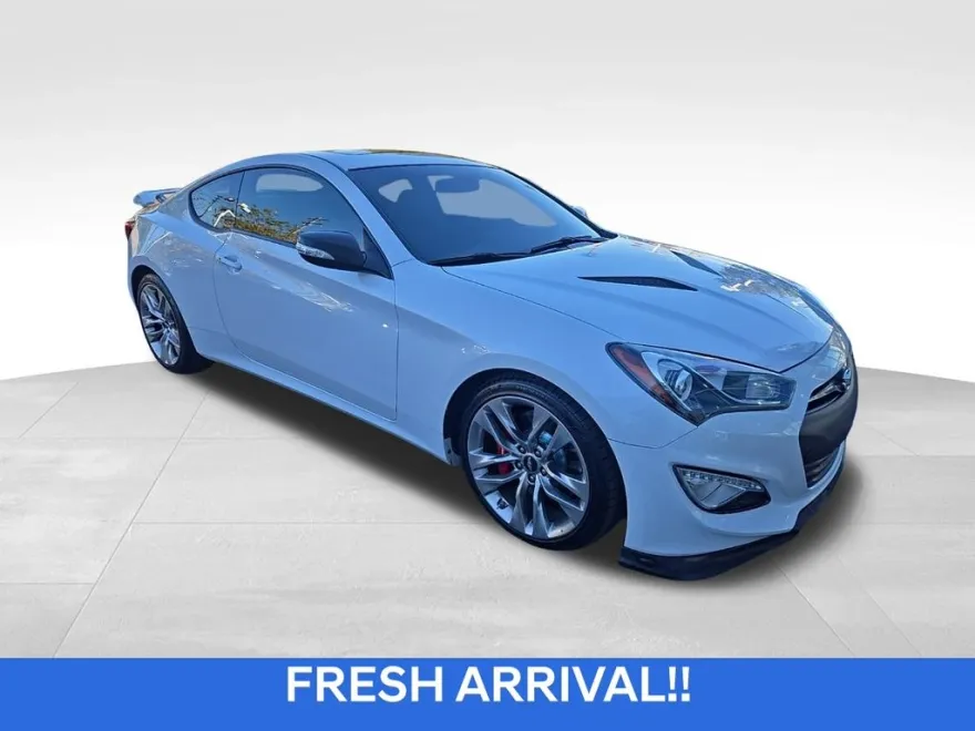 2015 Hyundai Genesis Coupe 3.8 photo 1