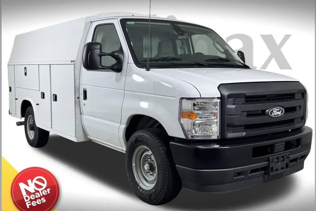 2026 Ford E-350 Base photo 1