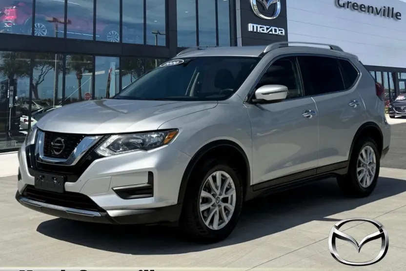 2020 Nissan Rogue SV photo 1