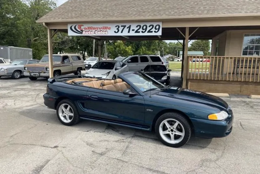 1997 Ford Mustang GT photo 1