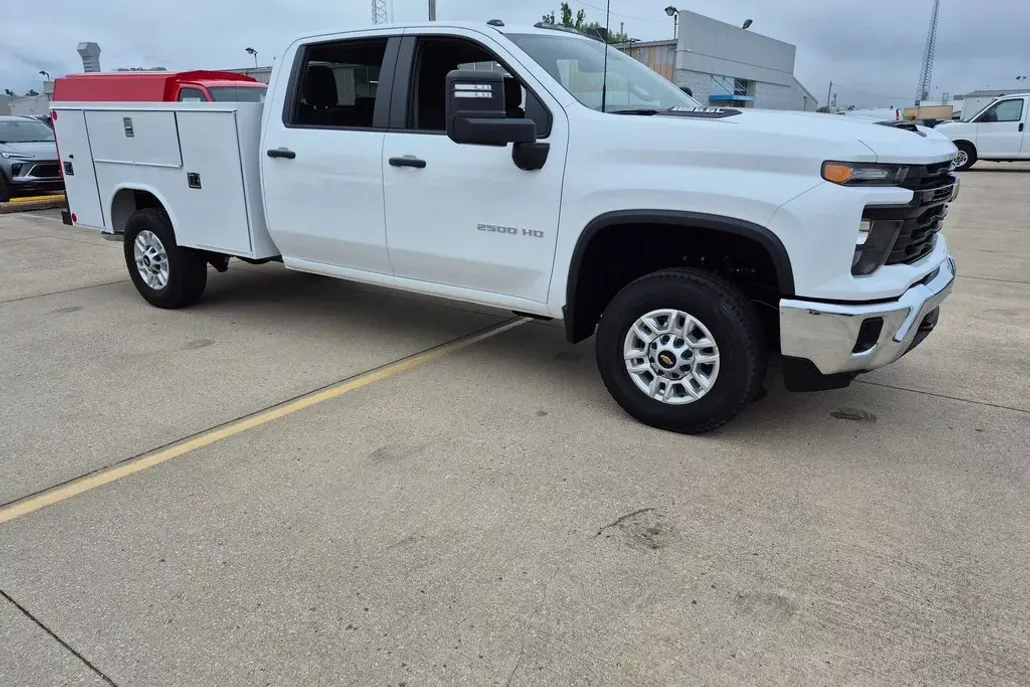 2025 Chevrolet Silverado 2500HD Work Truck photo 1