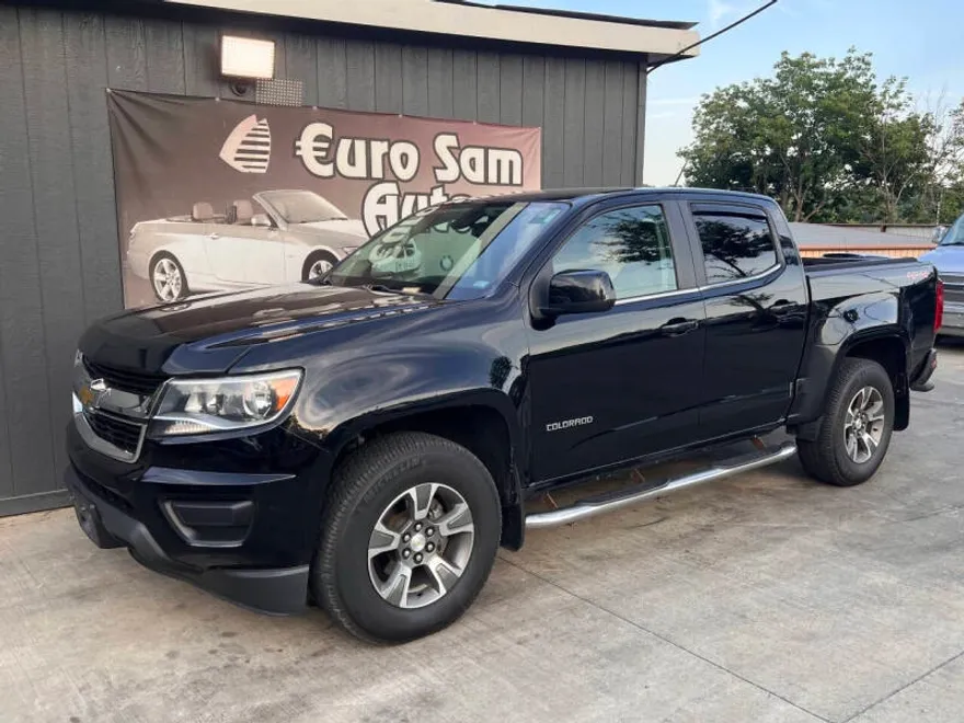 2018 Chevrolet Colorado LT photo 1
