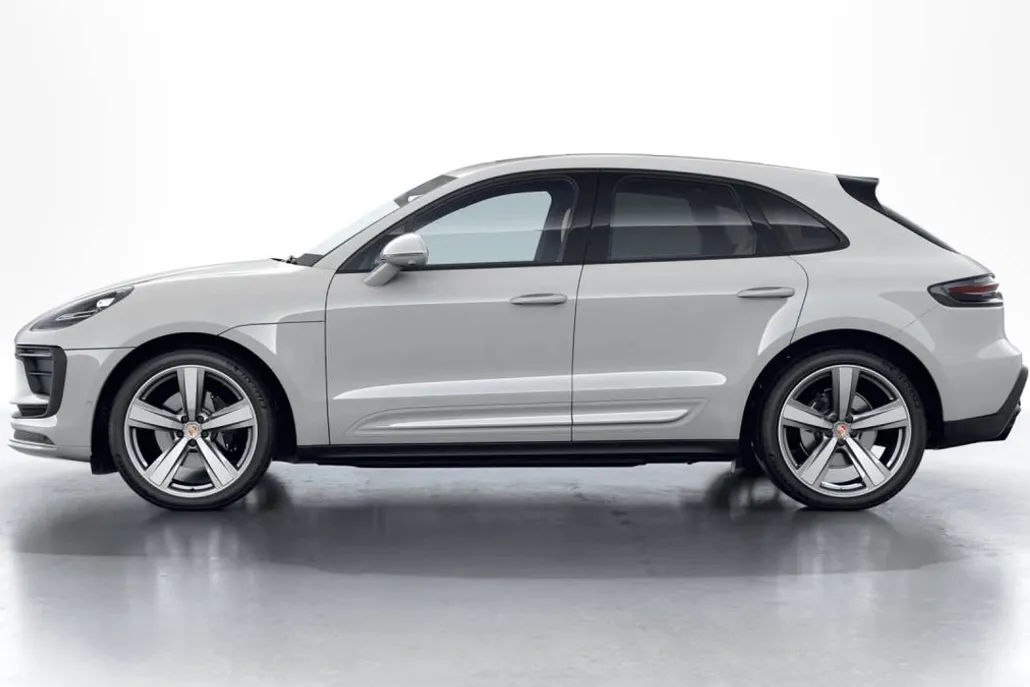 2026 Porsche Macan T photo 1