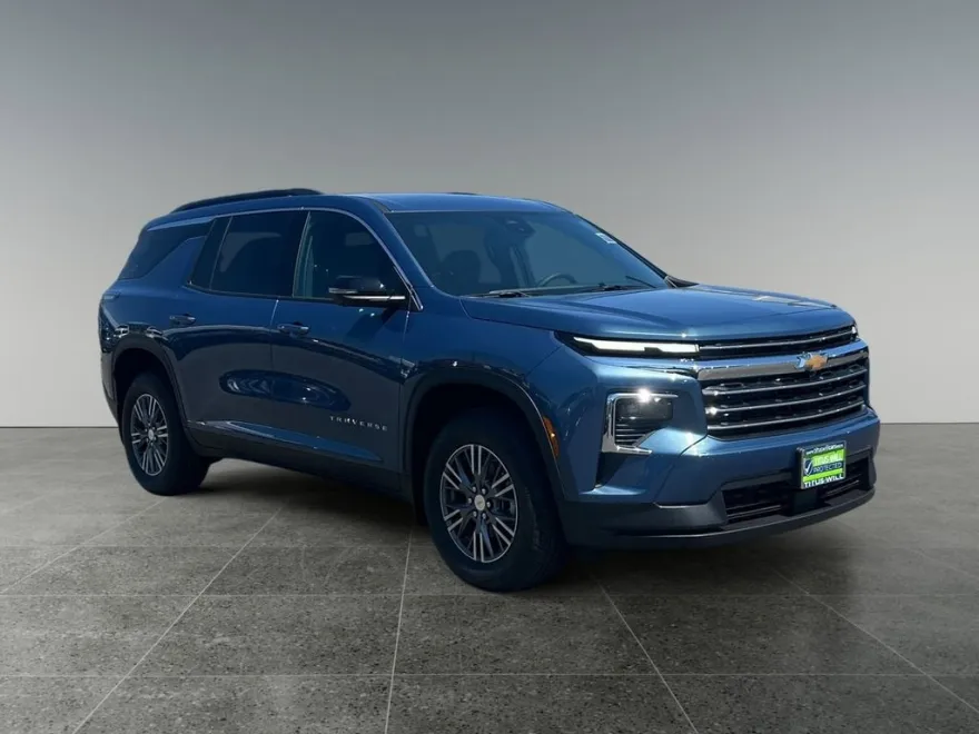 2025 Chevrolet Traverse 2LT photo 1