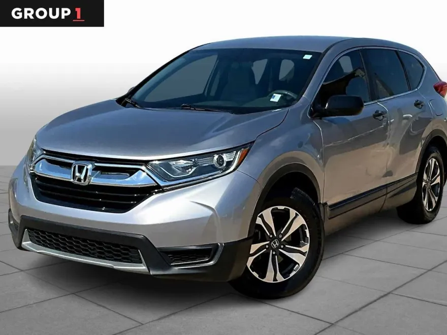 2017 Honda CR-V LX photo 1