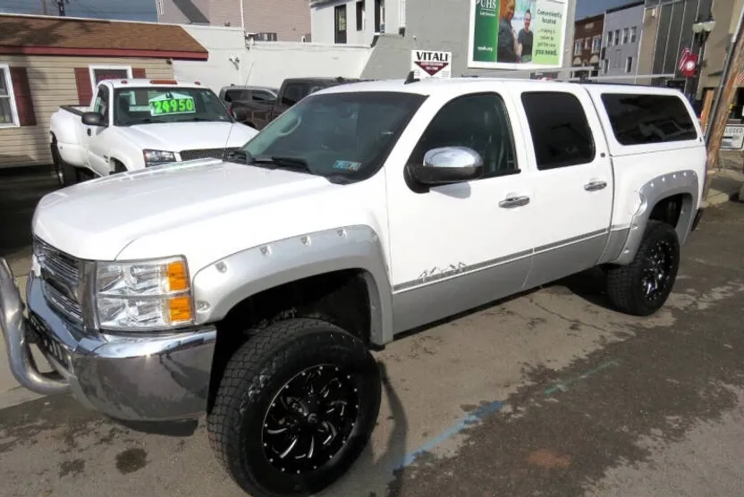 2013 Chevrolet Silverado 1500 LT photo 1