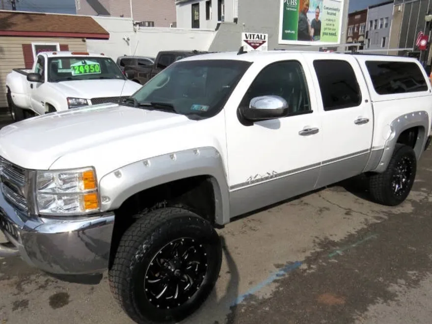 2013 Chevrolet Silverado 1500 LT photo 1