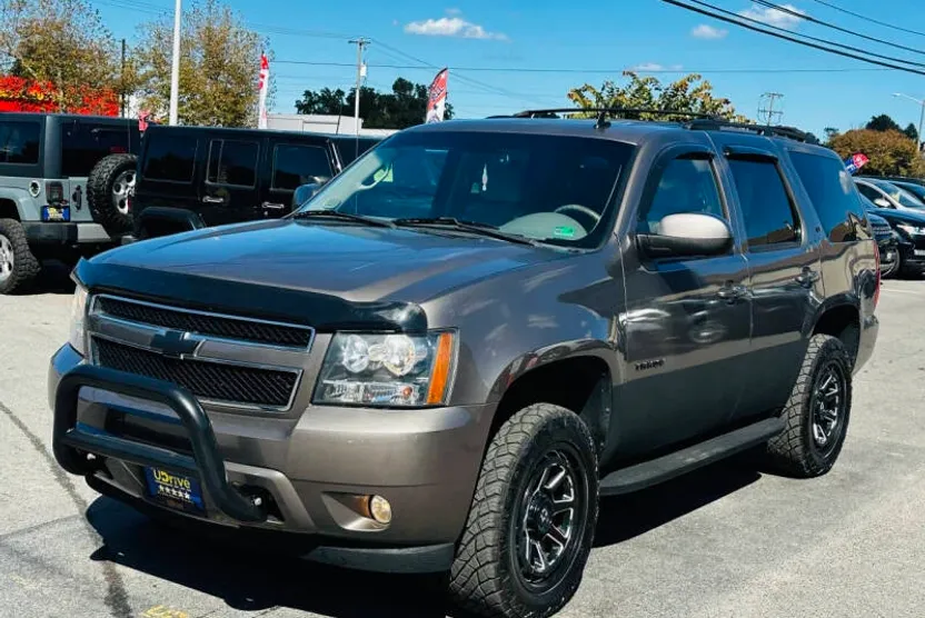2013 Chevrolet Tahoe LT photo 1