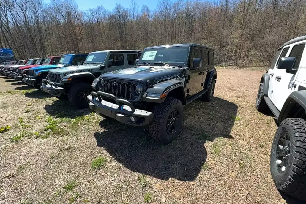 2023 Jeep Wrangler 4xe Rubicon photo 1