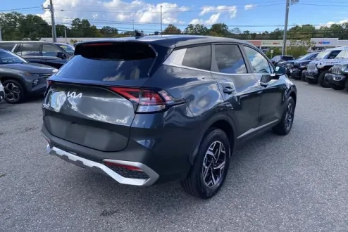2024 Kia Sportage LX photo 2
