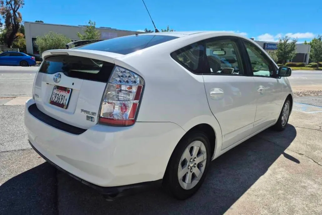 2008 Toyota Prius Touring photo 1