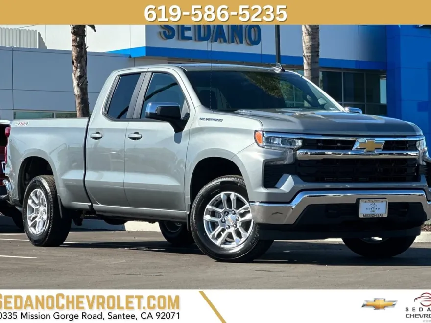 2026 Chevrolet Silverado 1500 LT photo 1
