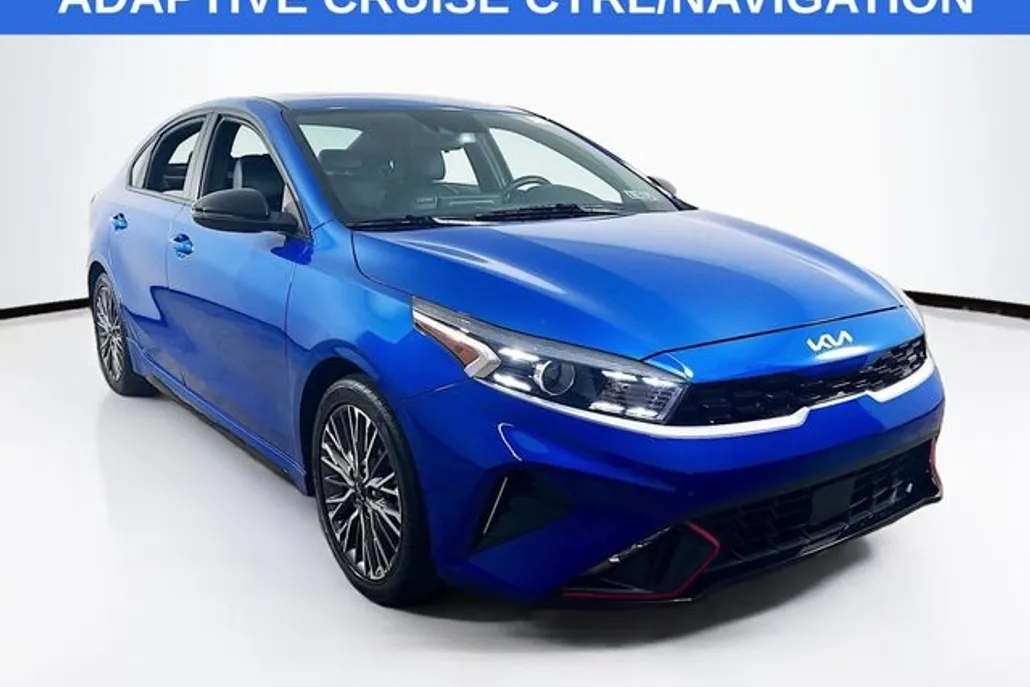 2023 Kia Forte GT-Line photo 1
