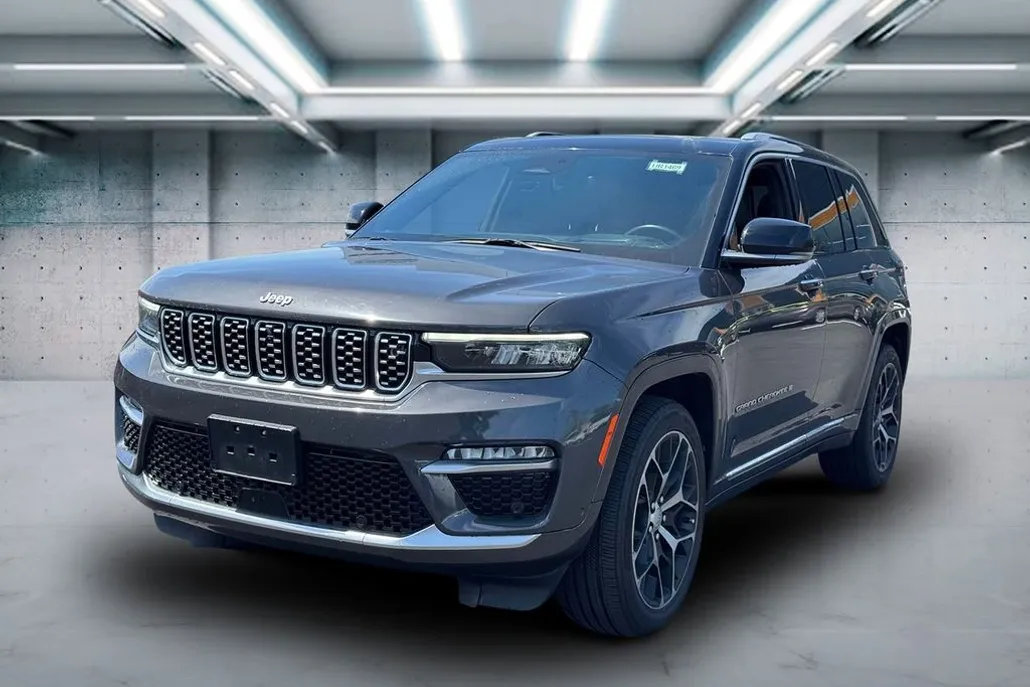 2022 Jeep Grand Cherokee Summit Reserve photo 1