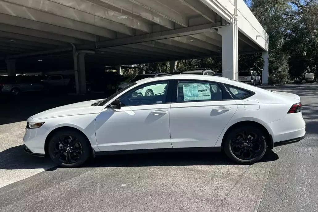 2025 Honda Accord SE photo 1