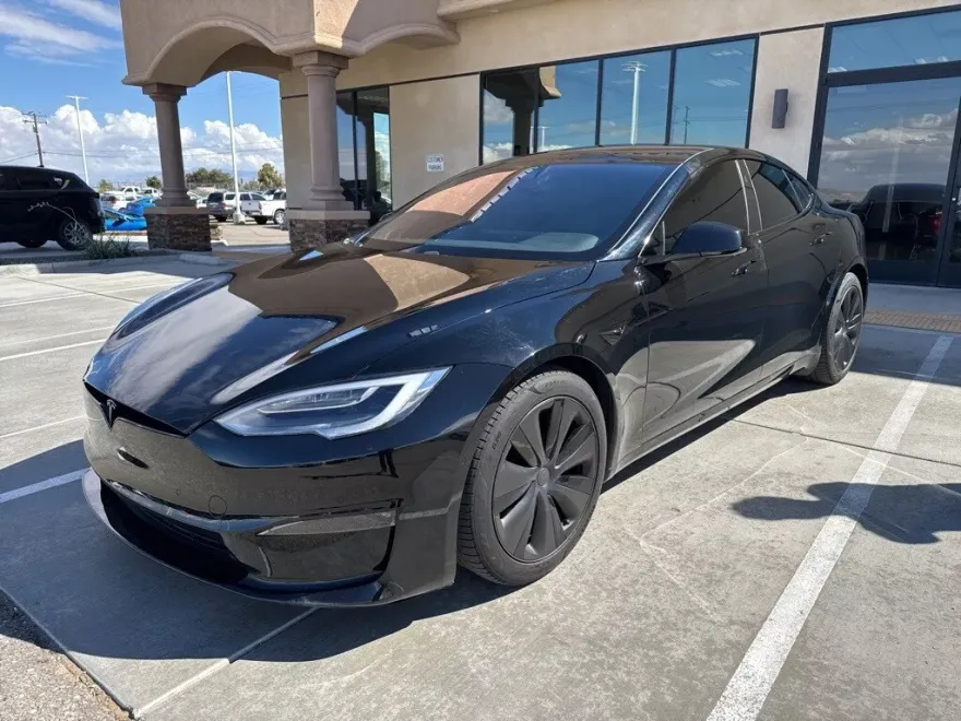 2021 Tesla Model S Plaid photo 1
