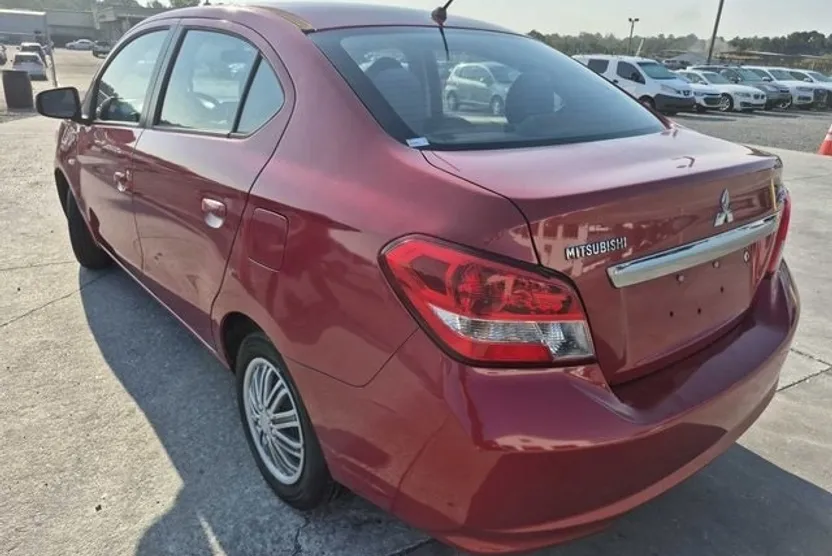 2017 Mitsubishi Mirage G4 ES photo 1