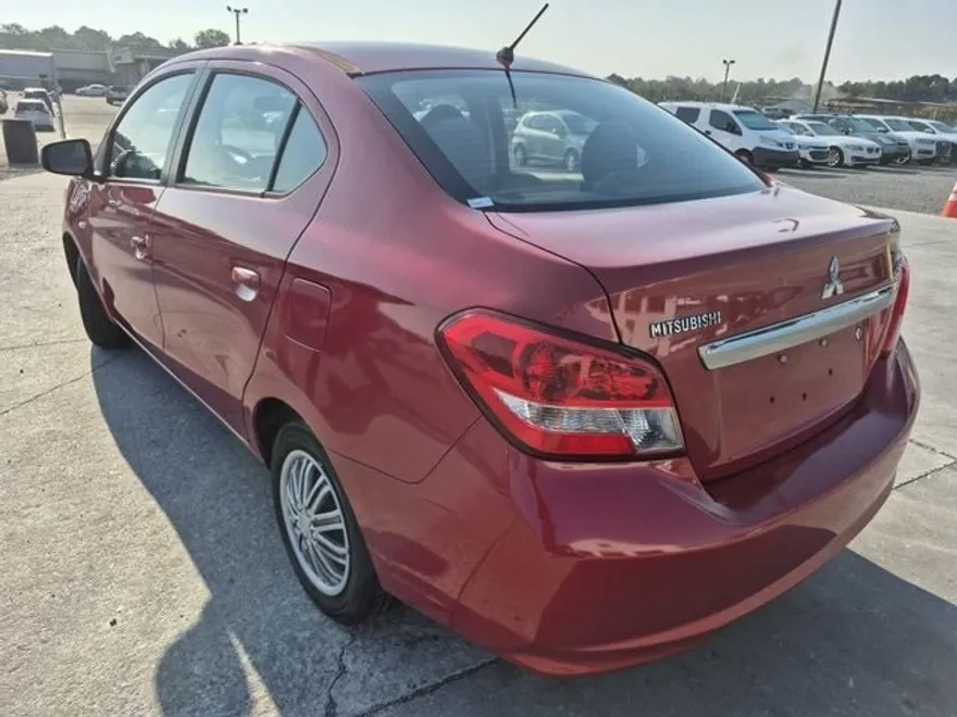 2017 Mitsubishi Mirage G4 ES photo 1