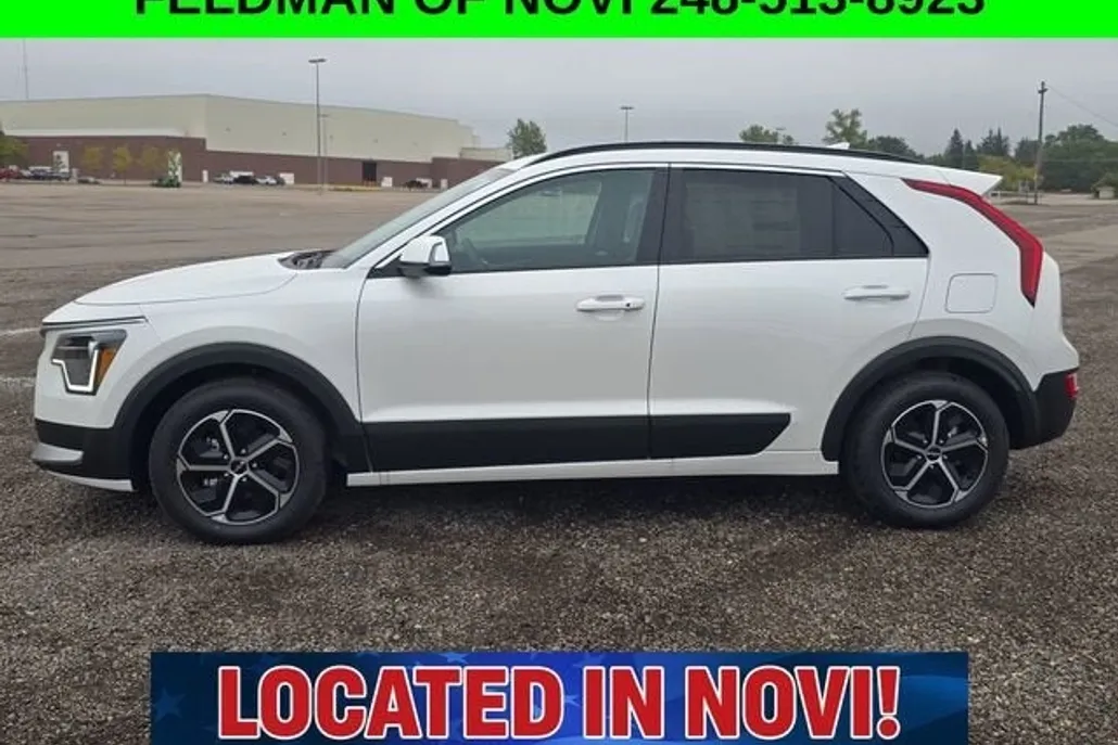 2024 Kia Niro EX photo 1