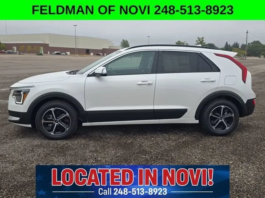 2024 Kia Niro EX photo 1
