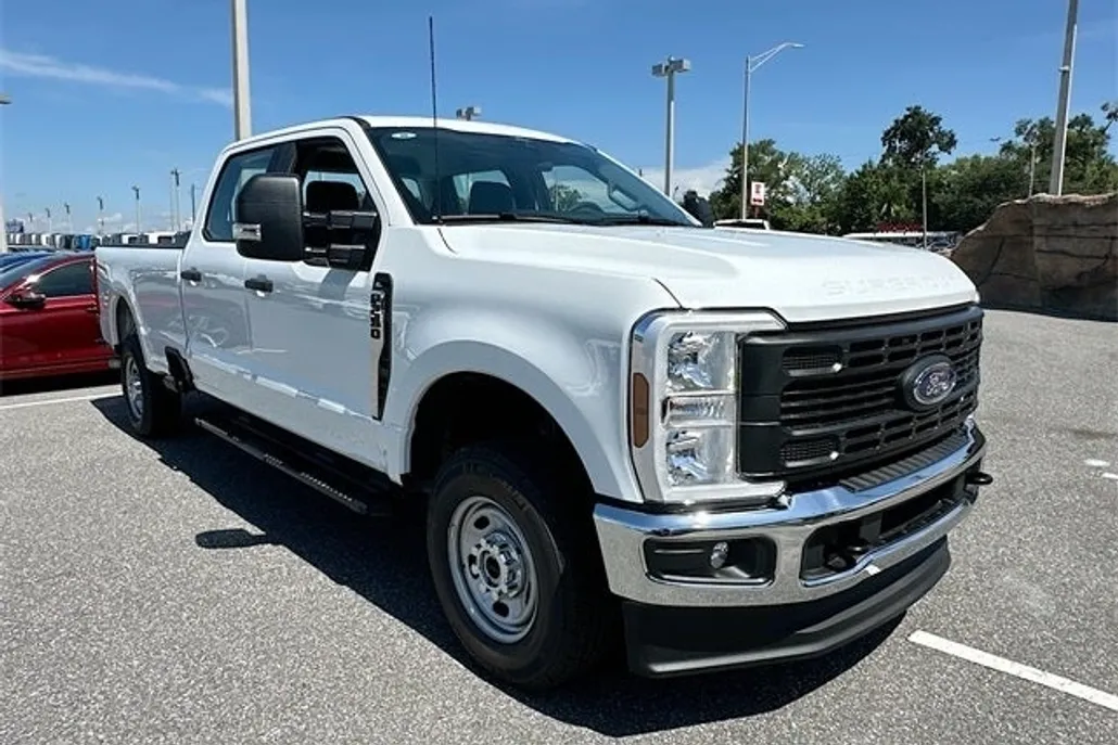 2025 Ford F-250 XL photo 1