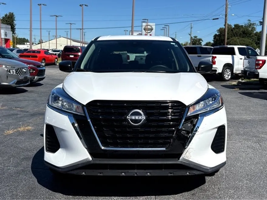 2024 Nissan Kicks S photo 1