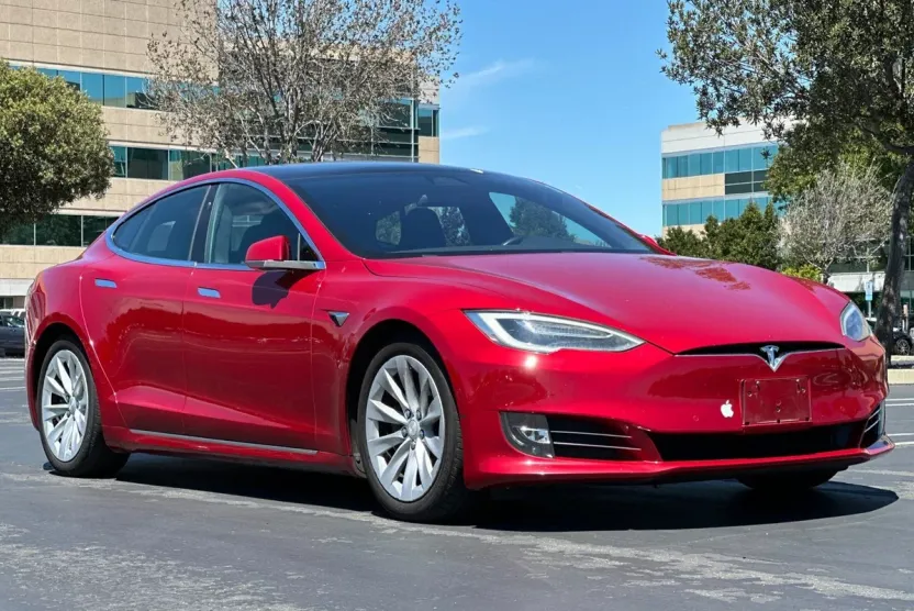 2017 Tesla Model S 60 photo 1