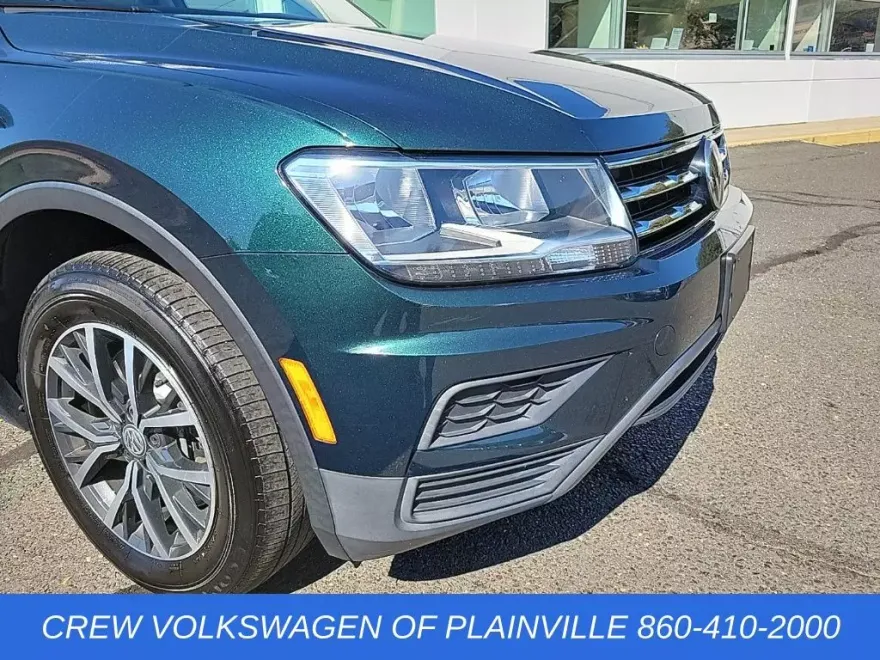 2019 Volkswagen Tiguan SEL R-Line photo 1