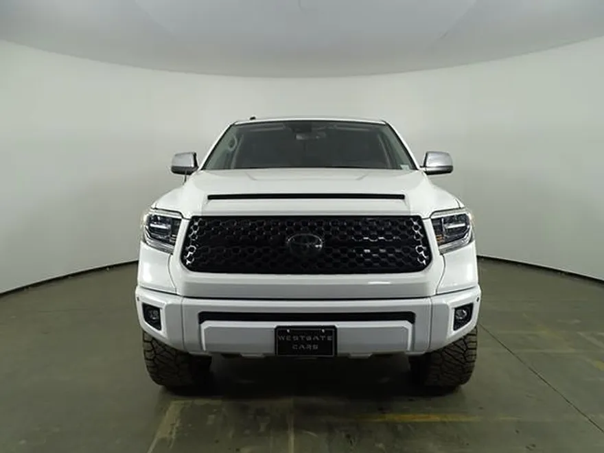 2018 Toyota Tundra Platinum photo 1