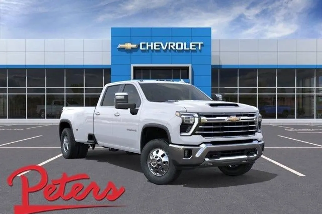 2026 Chevrolet Silverado 3500HD photo 1