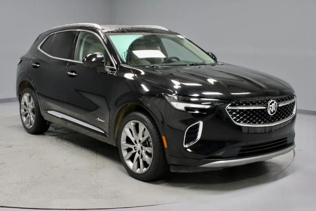 2022 Buick Envision Avenir photo 1