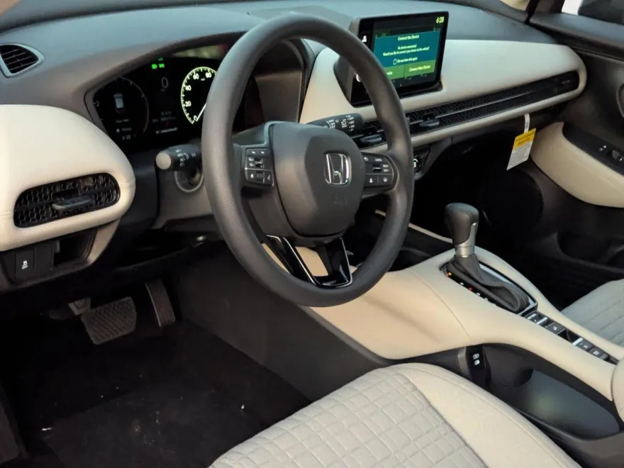 2026 Honda HR-V LX photo 1