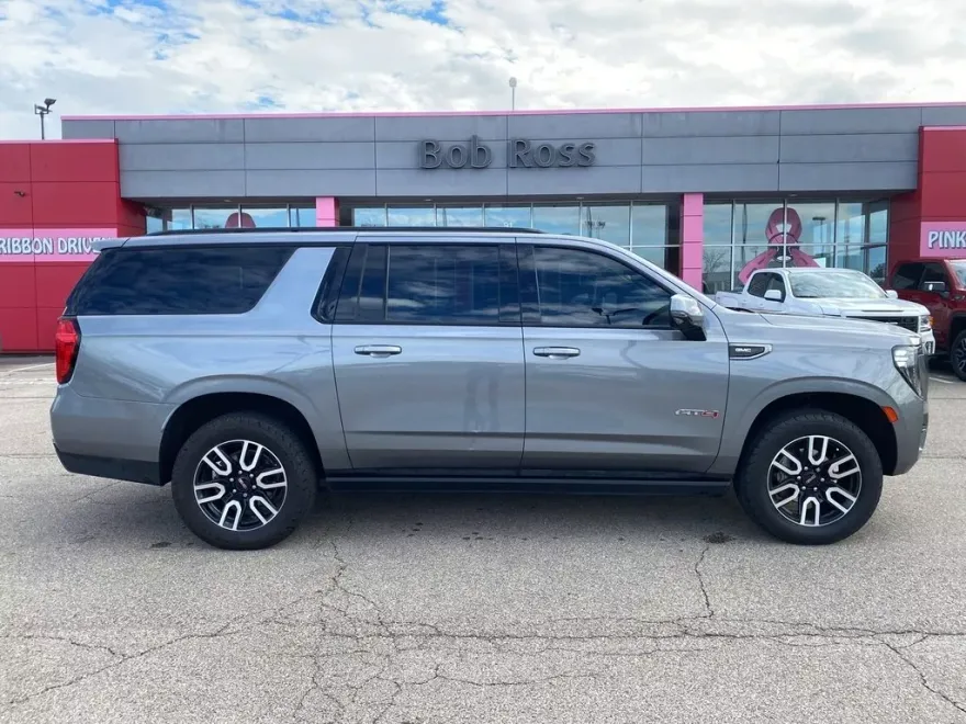 2021 Gmc Yukon XL AT4 photo 1