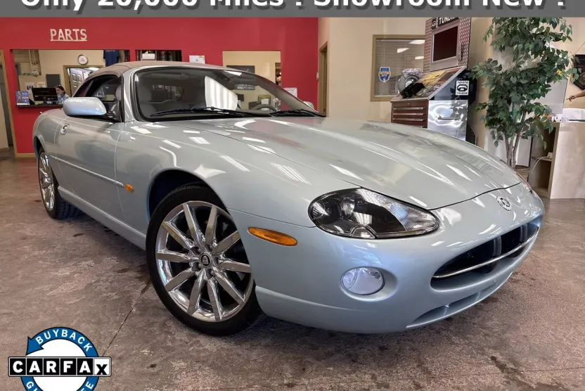 2006 Jaguar XK 8 Base Convertible photo 1