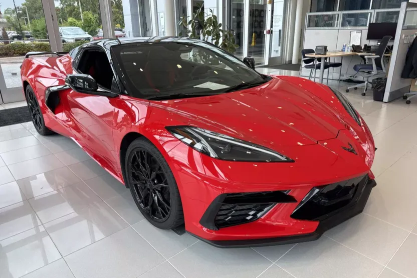2024 Chevrolet Corvette Stingray 3LT photo 1