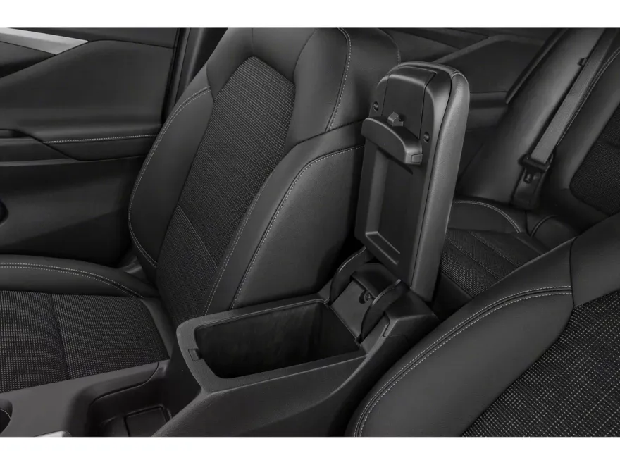 2025 Buick Envista ST photo 8